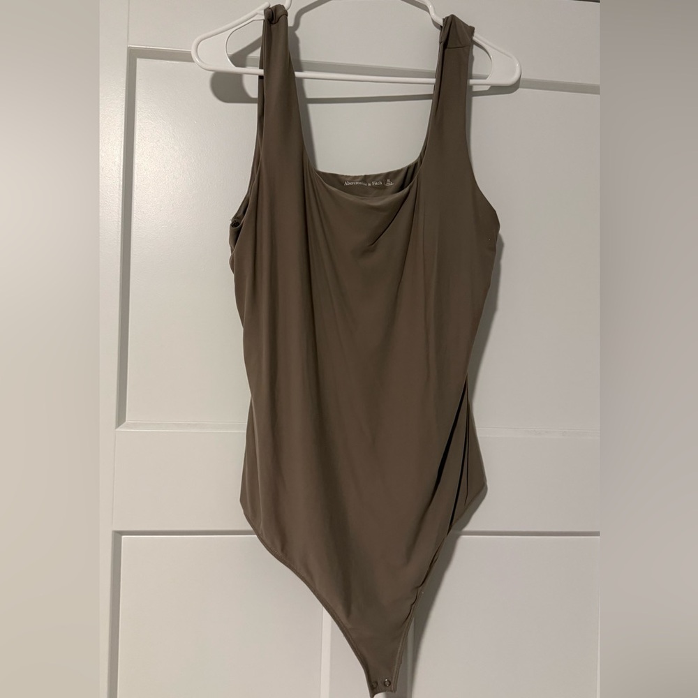 Abercrombie & Fitch Women's Olive Brown Scoop Neck Tank Top